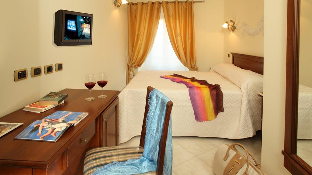 Hotel De Monti Rome Bagian luar foto