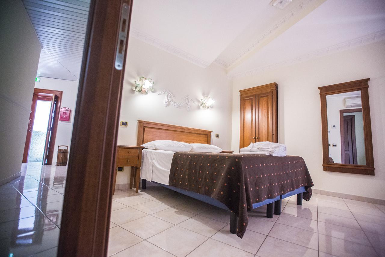 Hotel De Monti Rome Bagian luar foto