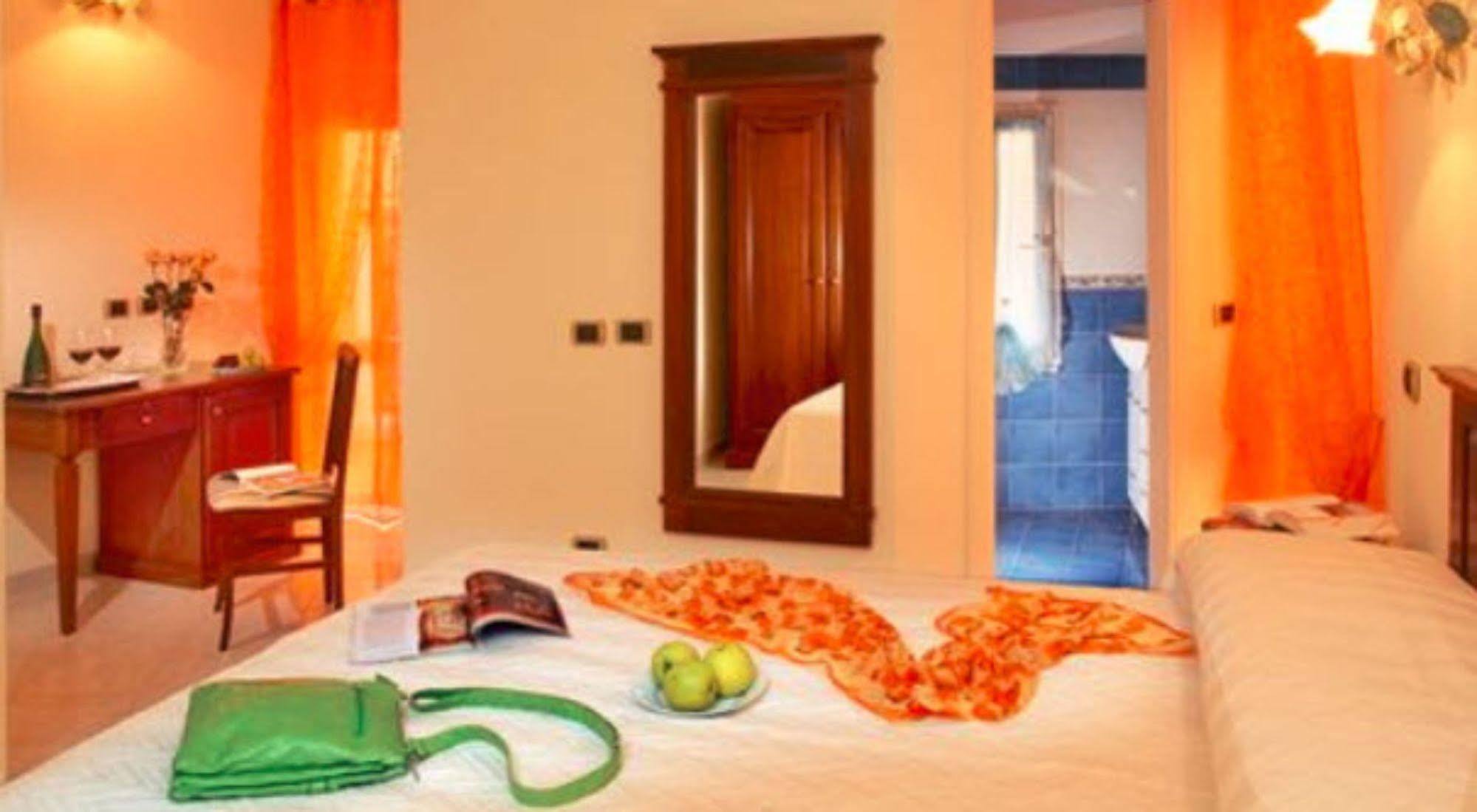 Hotel De Monti Rome Bagian luar foto